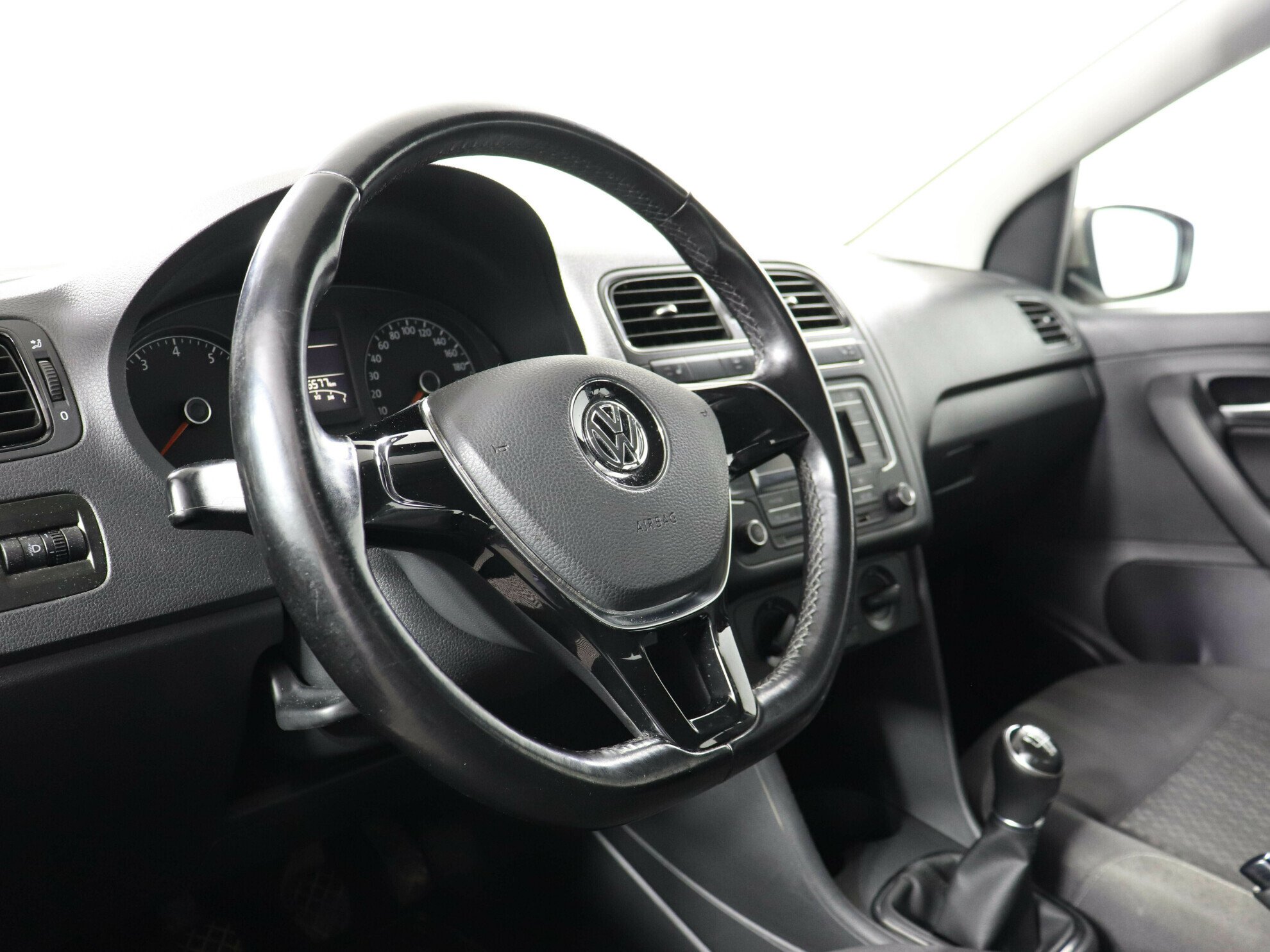 Volkswagen Polo 1.6 МКПП, 2016, 96 000 км фото 5