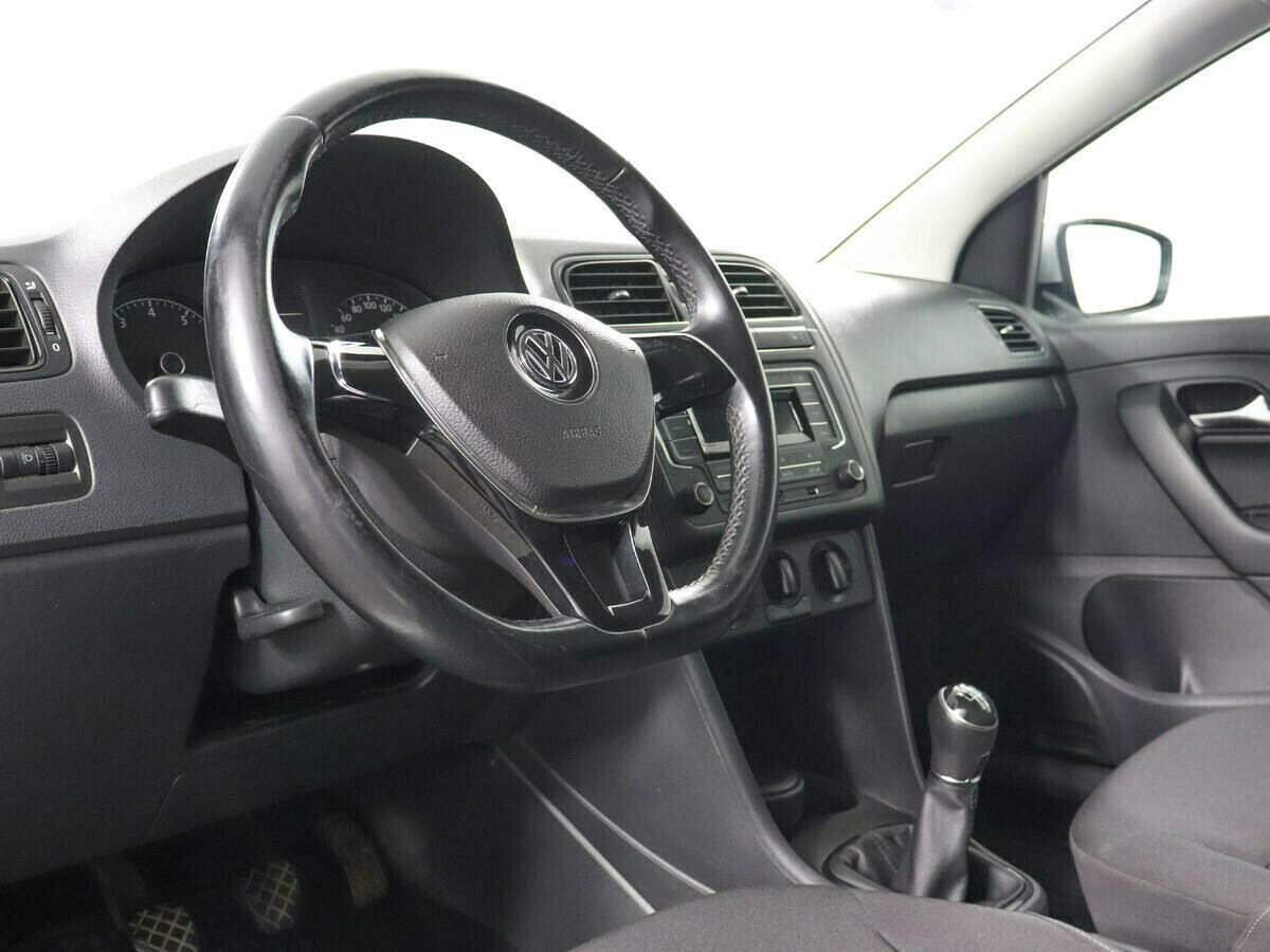 Volkswagen Polo 1.6 МКПП, 2018, 70 000 км фото 5