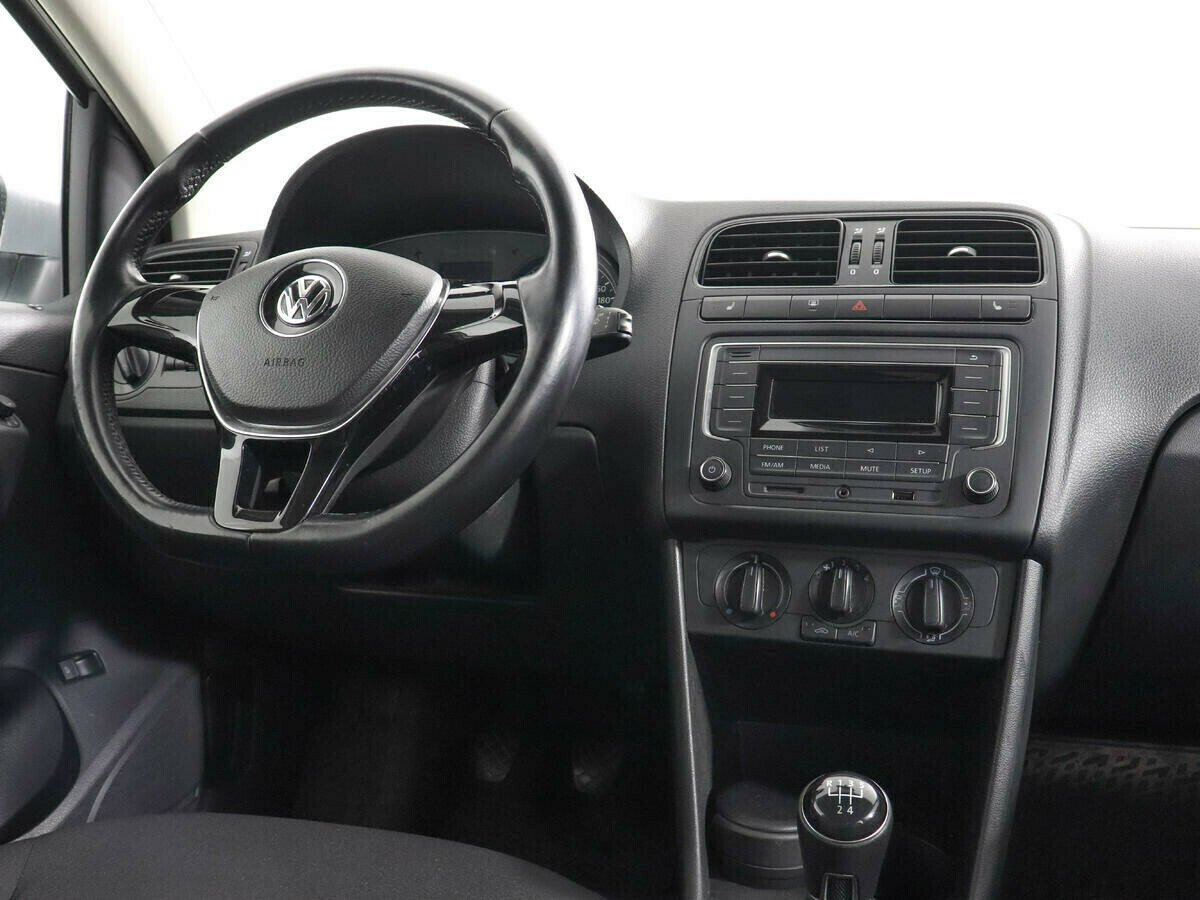 Volkswagen Polo 1.6 МКПП, 2018, 70 000 км фото 8