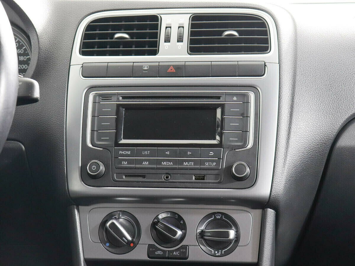 Volkswagen Polo 1.6 МКПП, 2019, 53 000 км фото 7