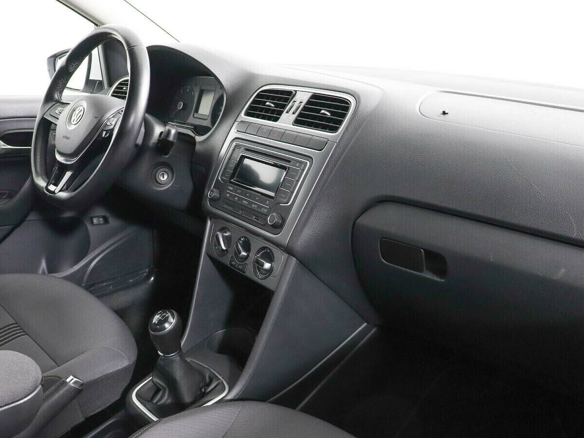 Volkswagen Polo 1.6 МКПП, 2019, 53 000 км фото 9