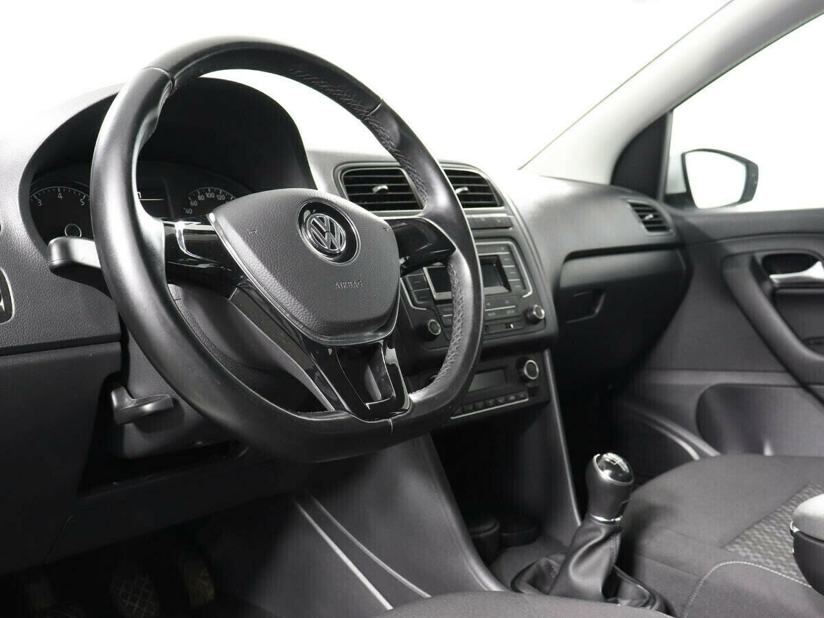Volkswagen Polo 1.6 МКПП, 2016, 93 000 км фото 5