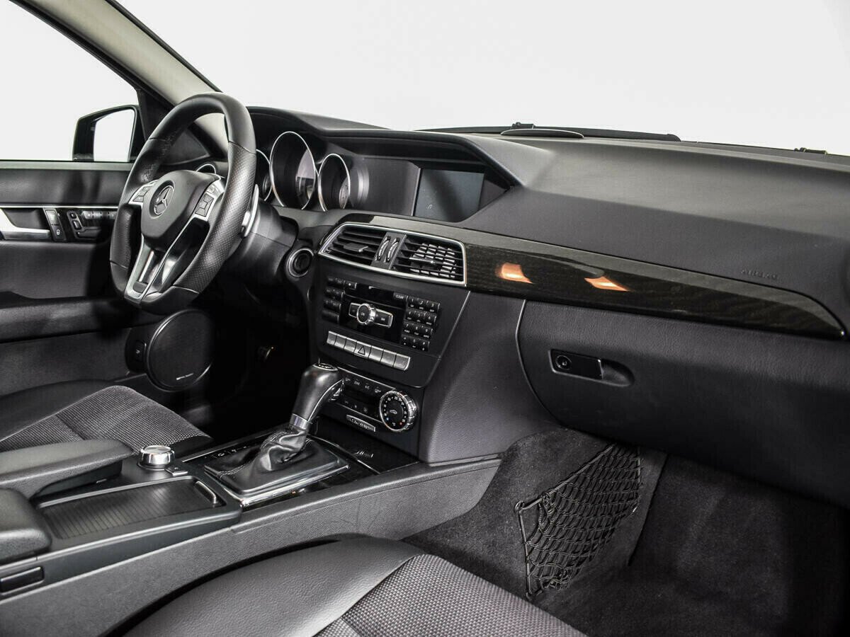 Mercedes-Benz C-Класс 1.6 МКПП, 2012, 146 000 км фото 6