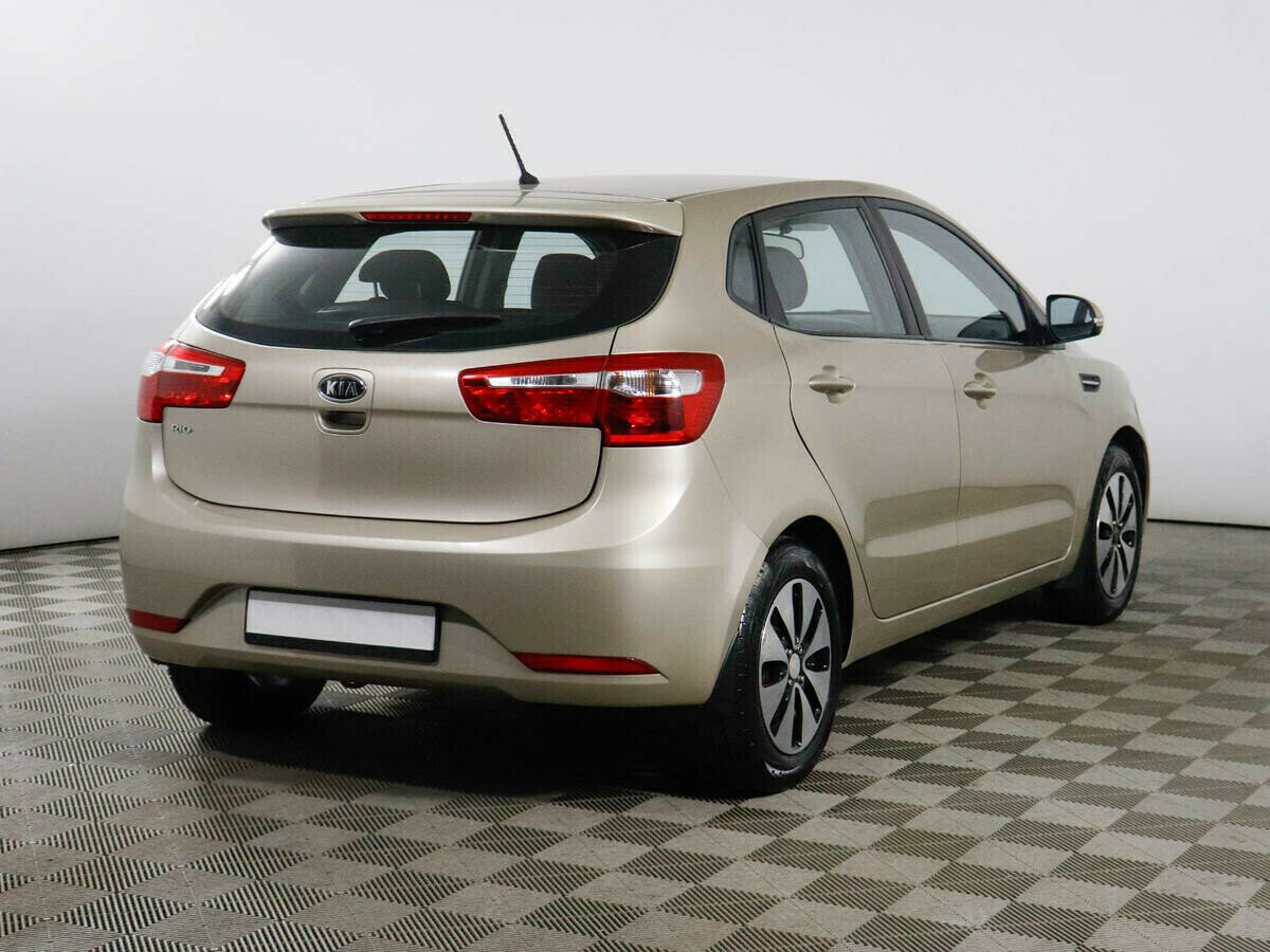 Kia Rio 1.6 МКПП, 2013, 130 000 км фото 2
