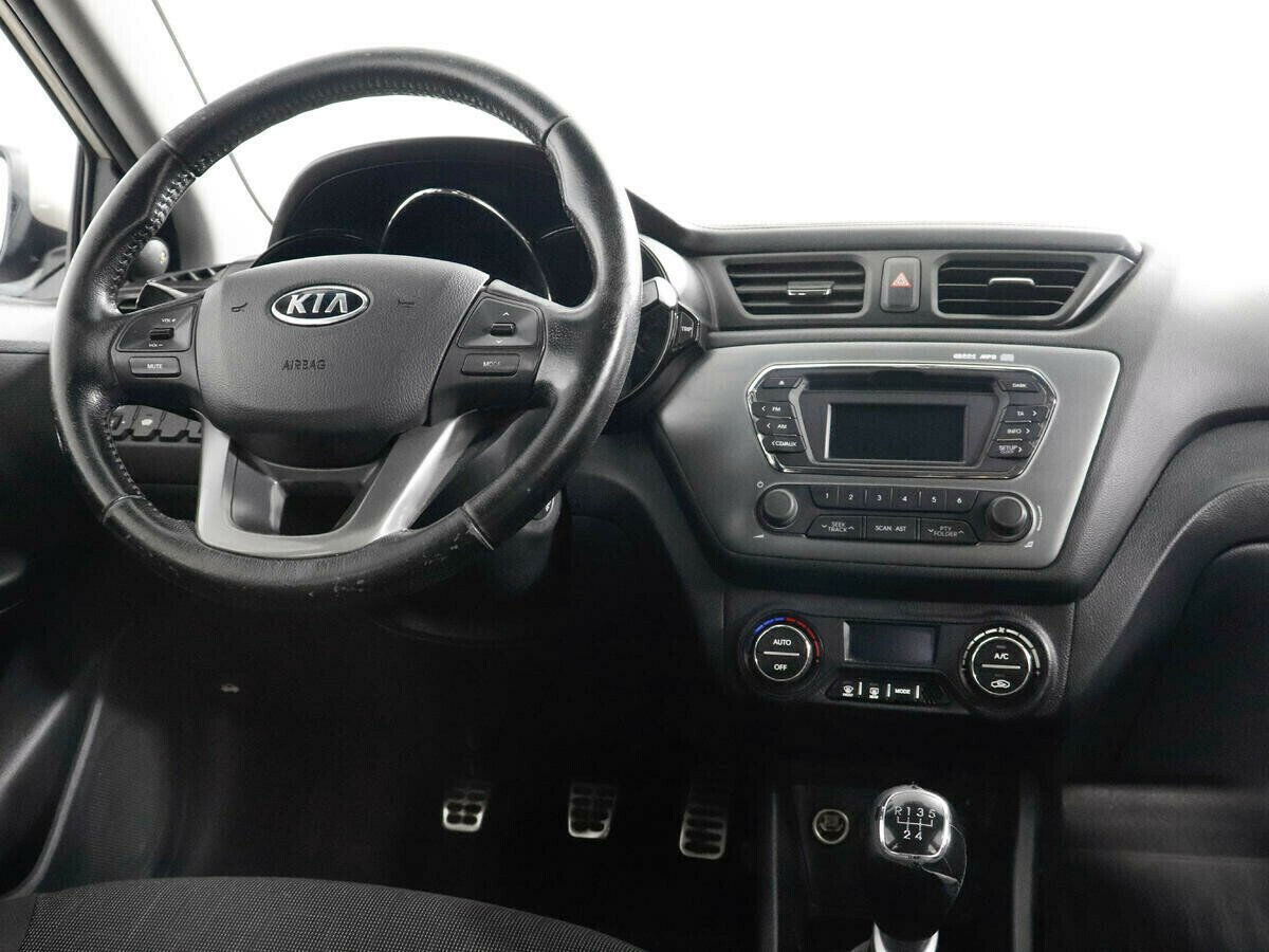Kia Rio 1.6 МКПП, 2013, 130 000 км фото 7