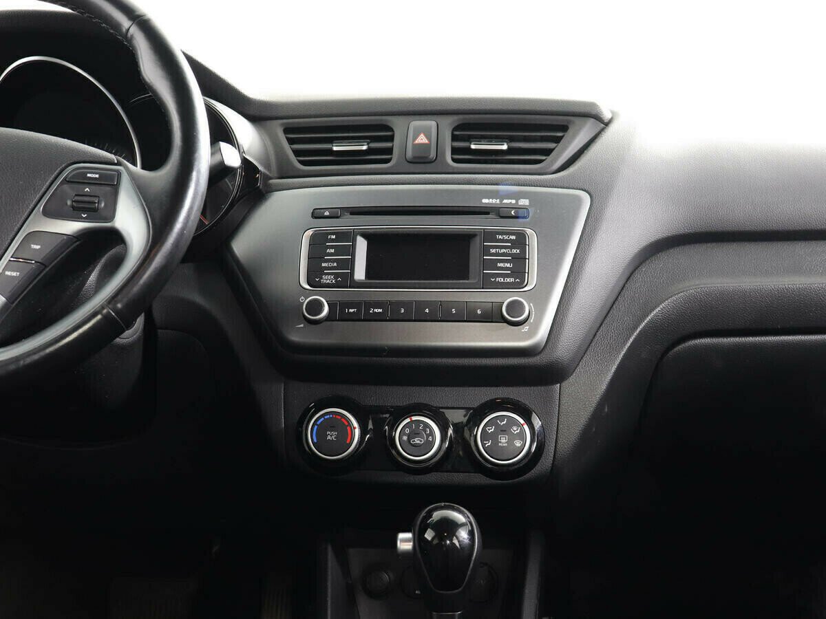 Kia Rio 1.6 АКПП, 2016, 94 000 км фото 9