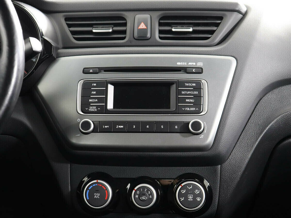 Kia Rio 1.6 АКПП, 2016, 98 000 км фото 8
