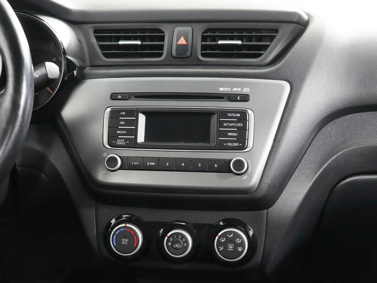 Kia Rio 1.6 АКПП, 2017, 81 000 км фото 8