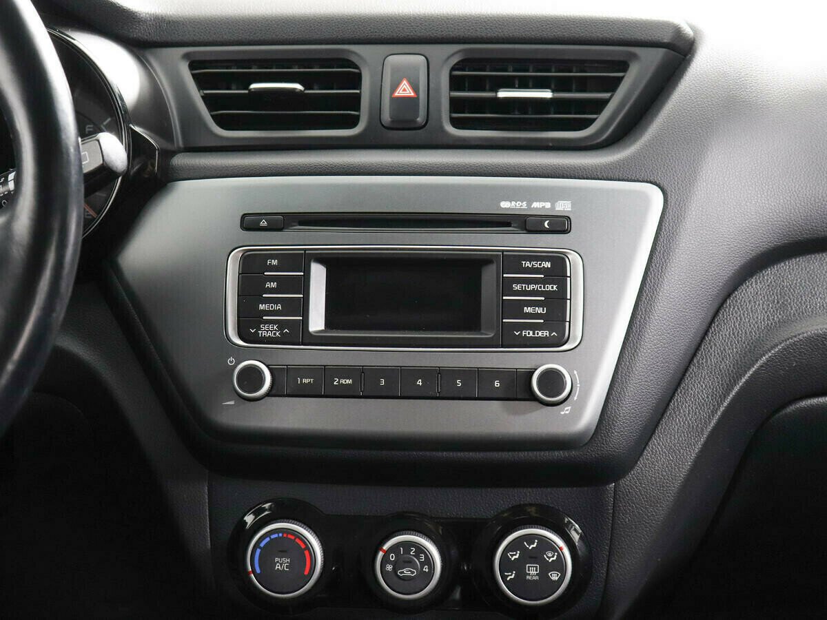 Kia Rio 1.6 МКПП, 2016, 96 000 км фото 10