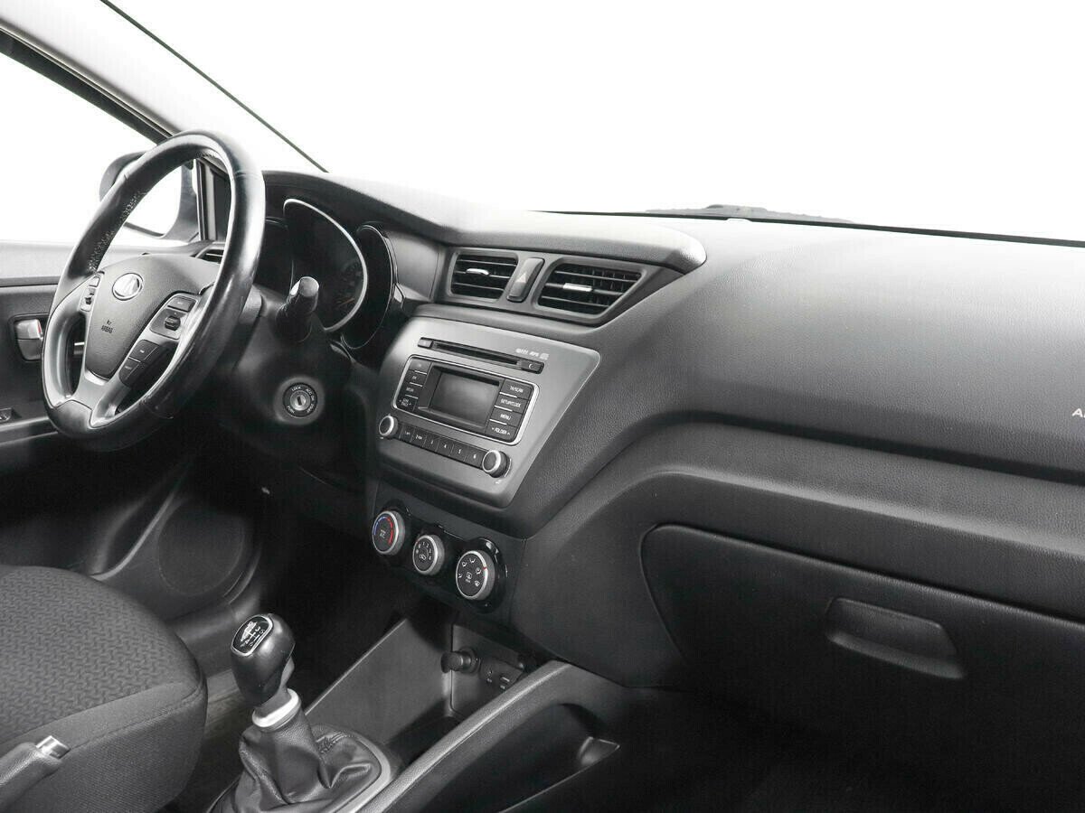 Kia Rio 1.6 МКПП, 2016, 96 000 км фото 9
