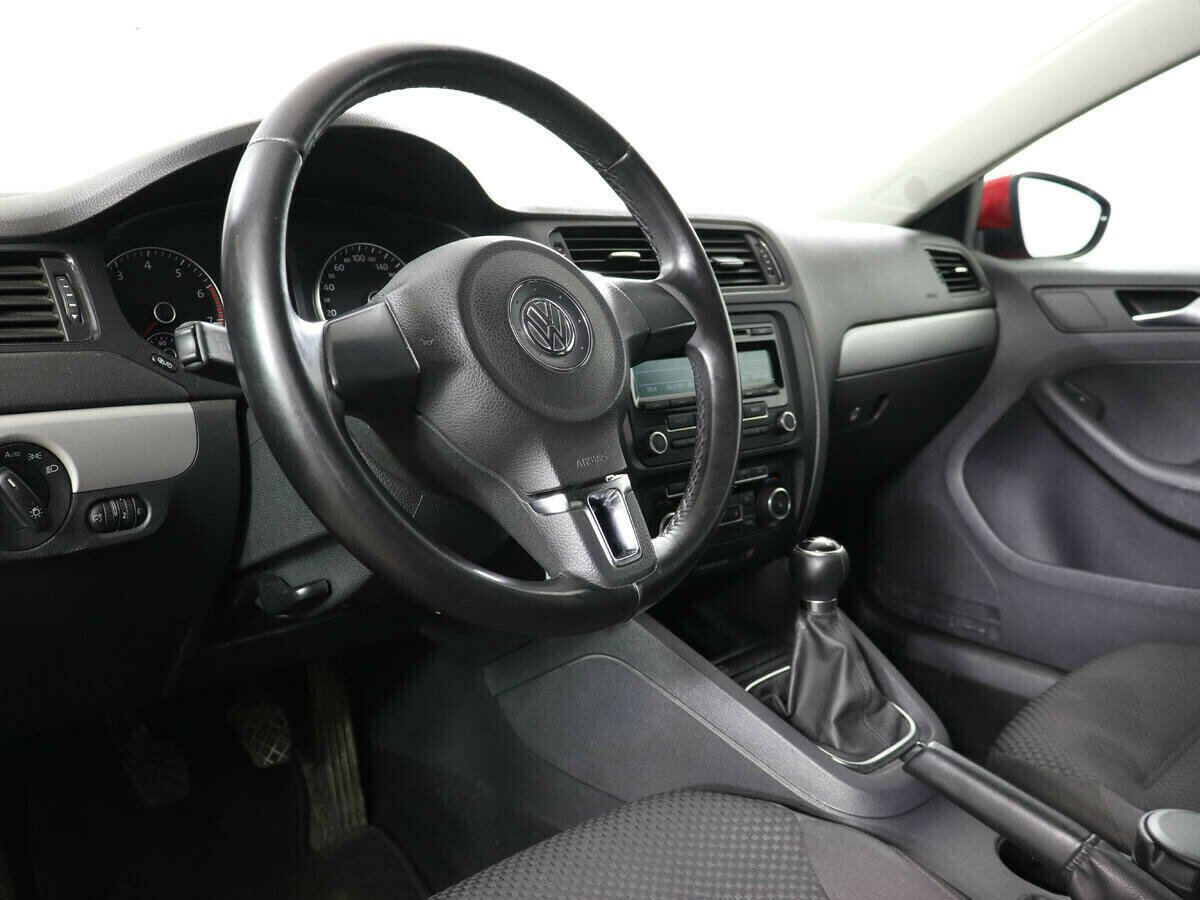 Volkswagen Jetta 1.4 РКПП, 2013, 132 000 км фото 9
