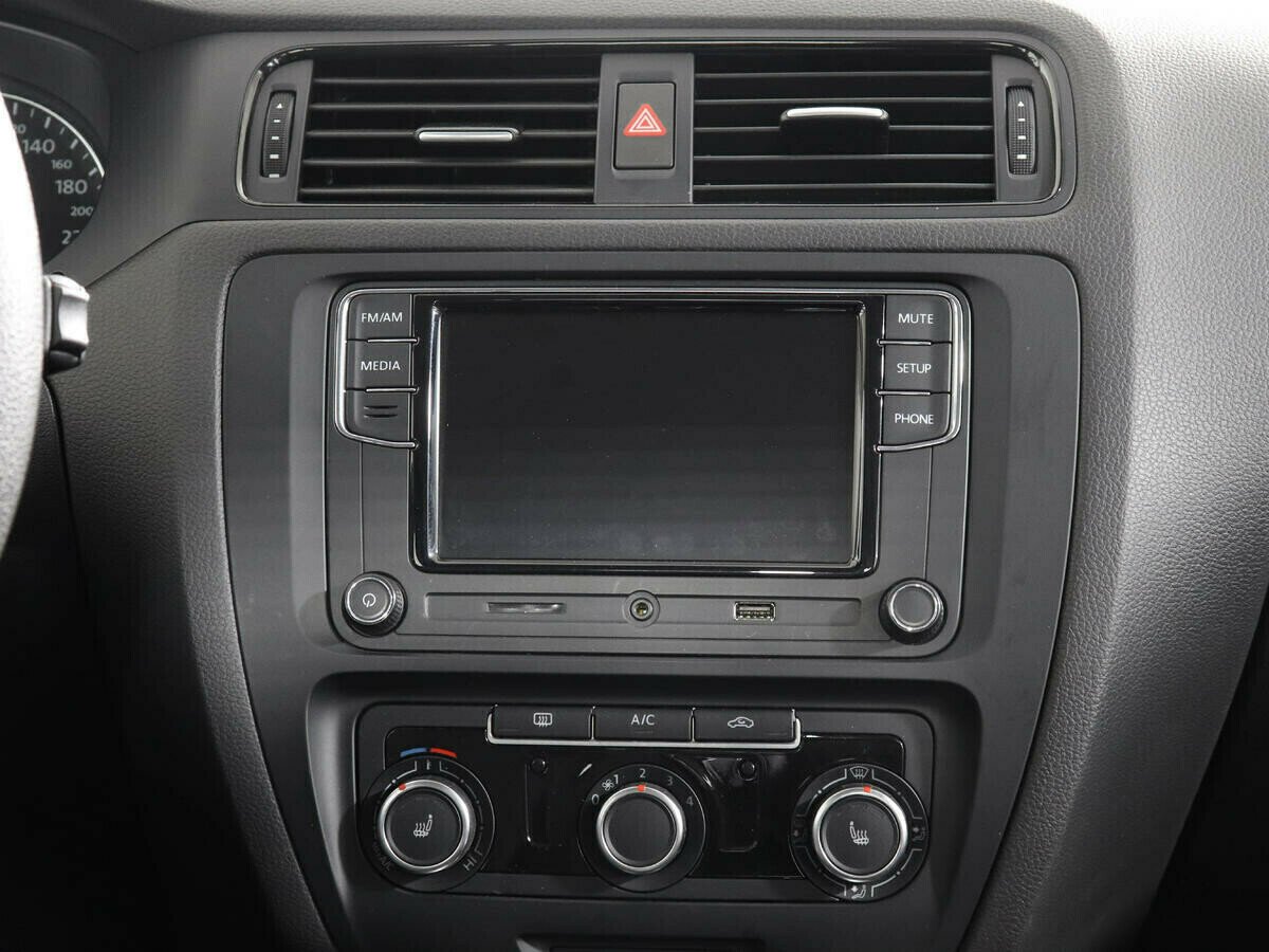 Volkswagen Jetta 1.6 АКПП, 2012, 143 000 км фото 9