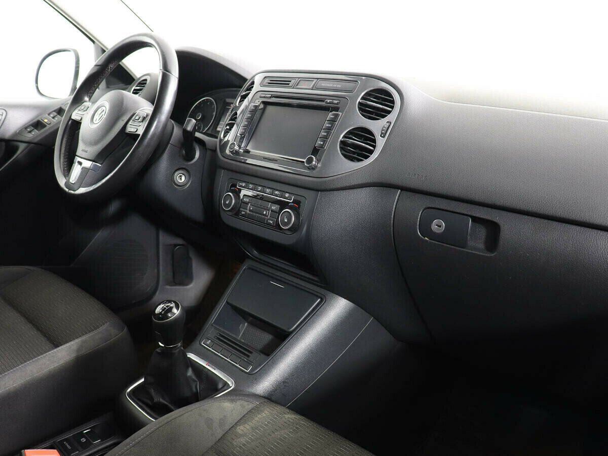 Volkswagen Tiguan 1.4 МКПП, 2012, 145 000 км фото 8