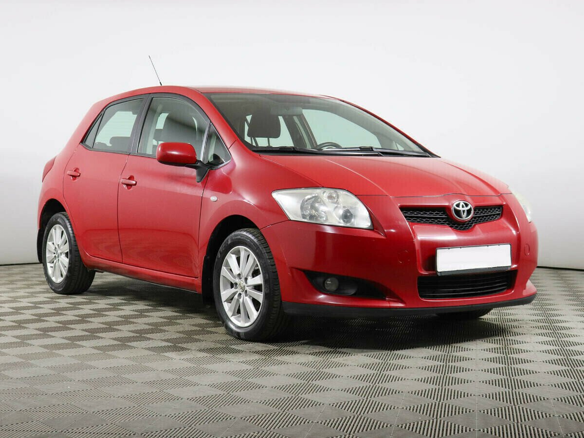 Toyota Auris 1.3 МКПП, 2010, 170 000 км фото 3