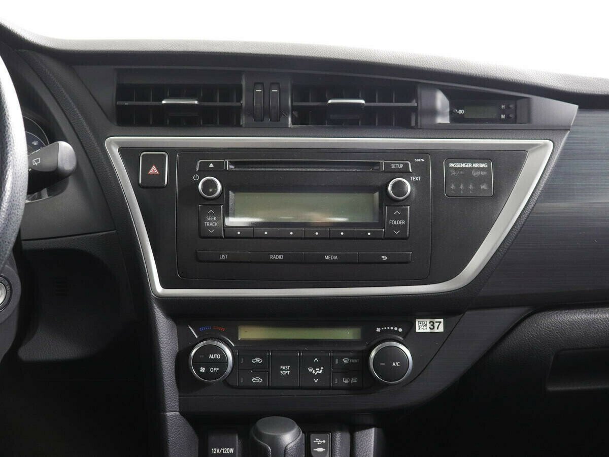 Toyota Auris 1.6 CVT, 2013, 121 000 км фото 7