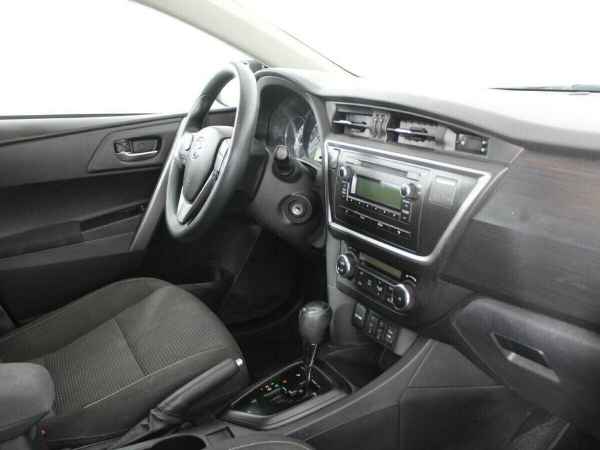 Toyota Auris 1.6 CVT, 2014, 108 000 км фото 6