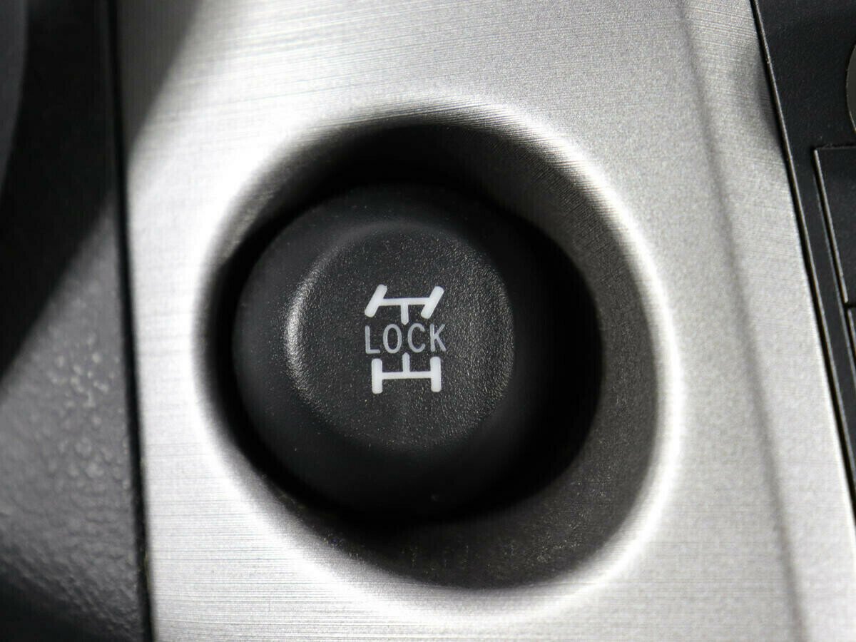 Toyota RAV4 2.0 АКПП, 2007, 195 000 км фото 11