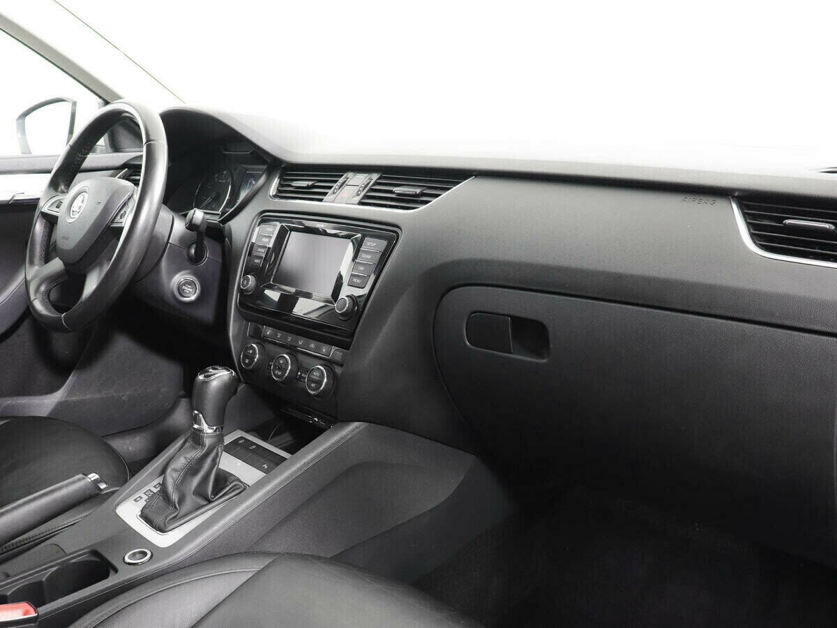 Skoda Octavia 1.8 РКПП, 2013, 125 000 км фото 6