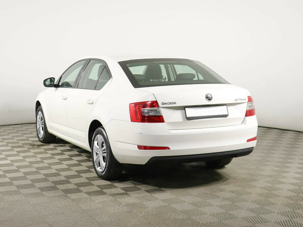 Skoda Octavia 1.6 МКПП, 2015, 95 000 км фото 4