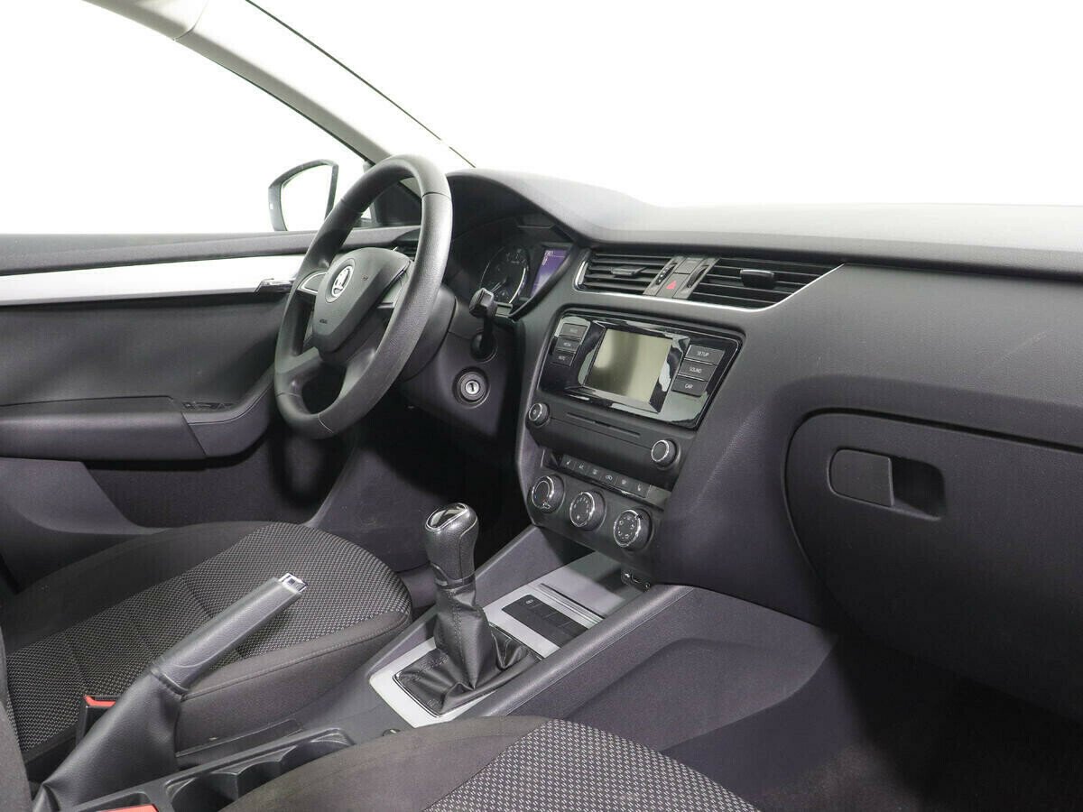 Skoda Octavia 1.6 МКПП, 2015, 95 000 км фото 6