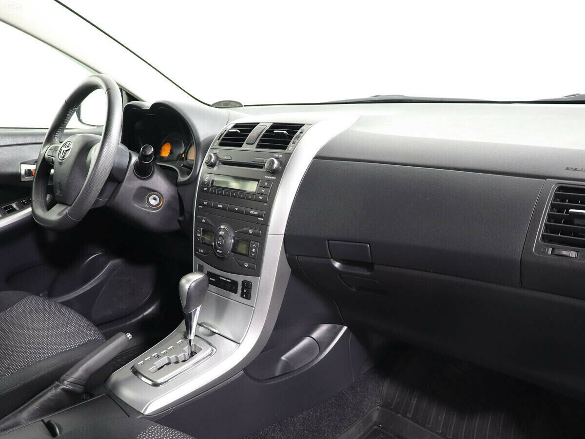Toyota Corolla 1.6 АКПП, 2010, 167 000 км фото 7