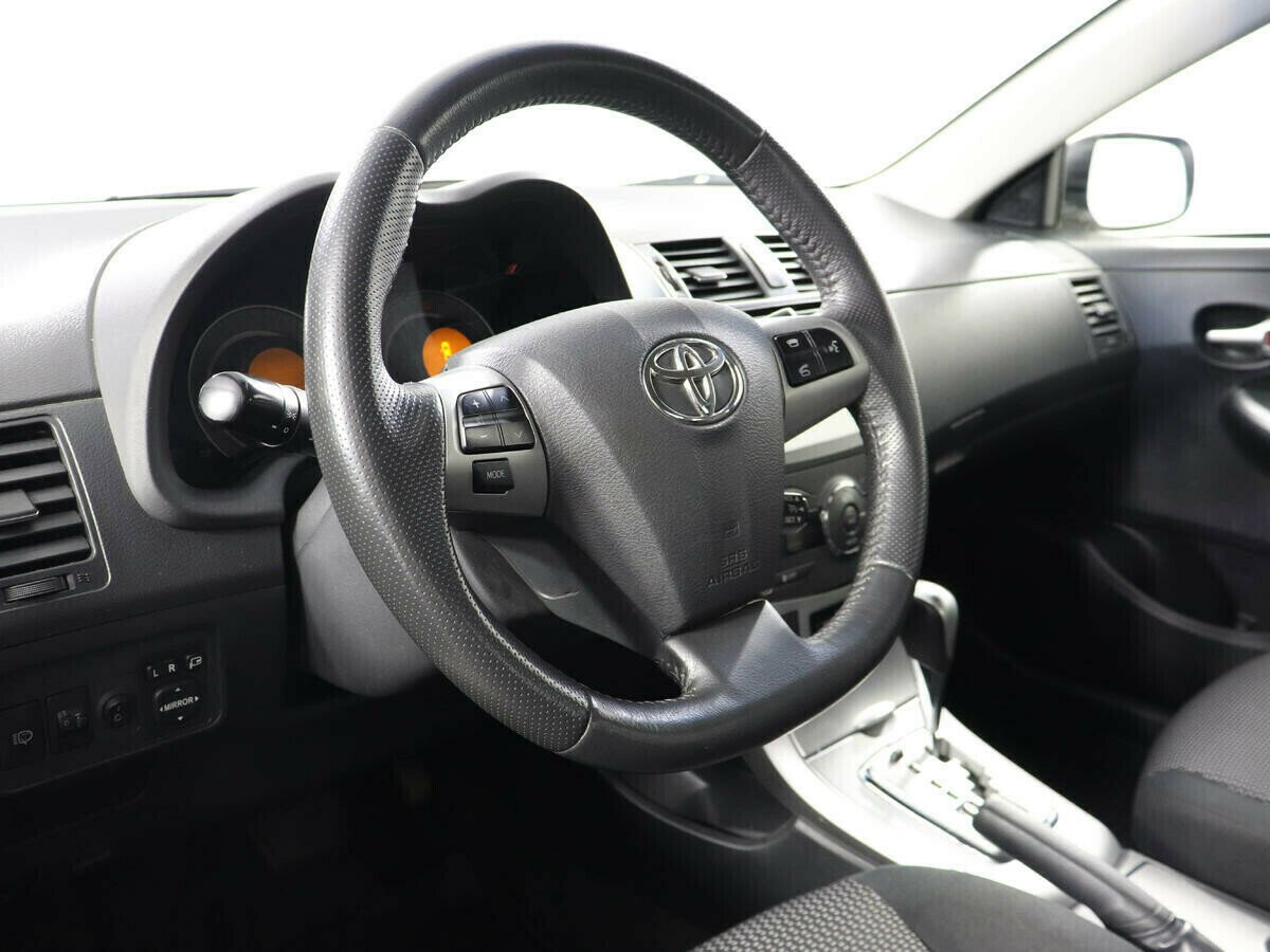 Toyota Corolla 1.6 АКПП, 2010, 170 000 км фото 5