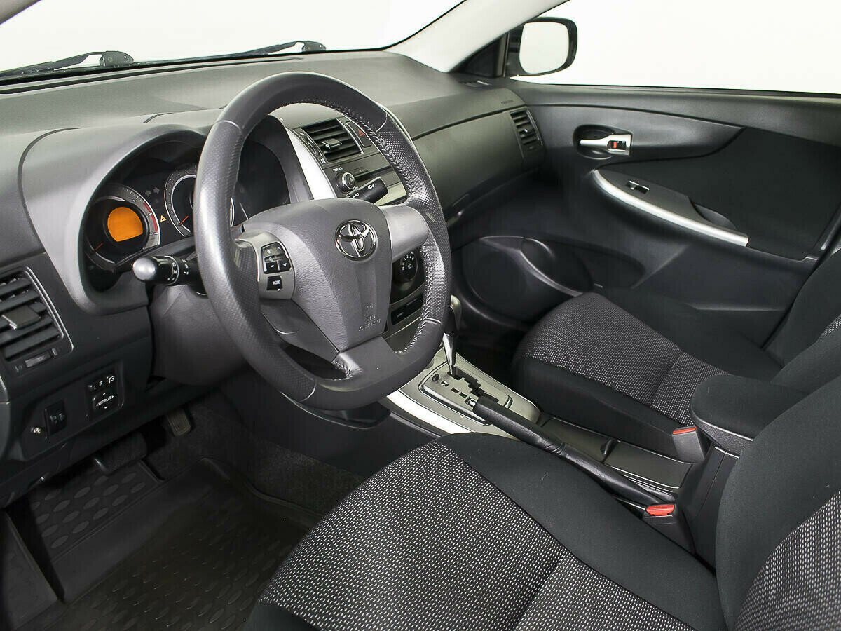 Toyota Corolla 1.4 МКПП, 2012, 141 000 км фото 2