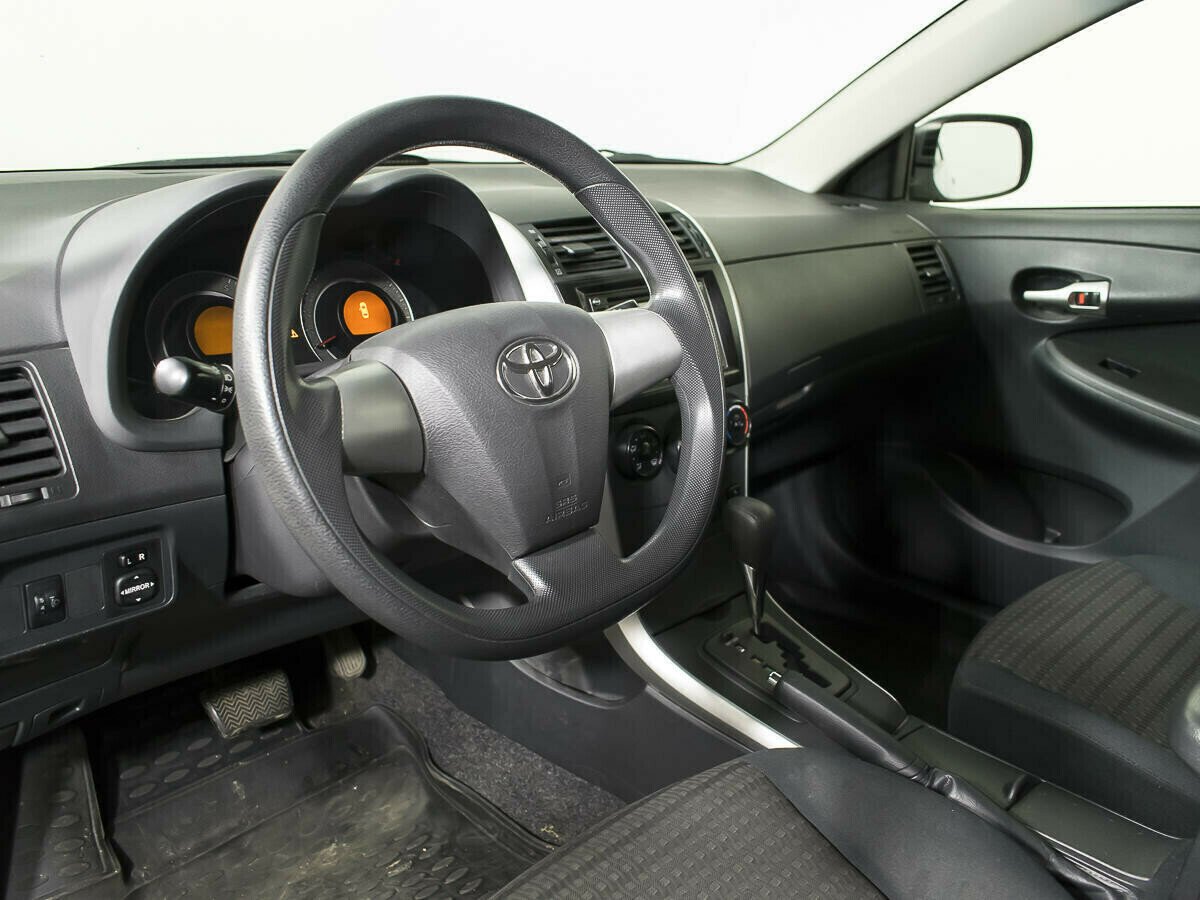 Toyota Corolla 1.4 МКПП, 2012, 133 000 км фото 5