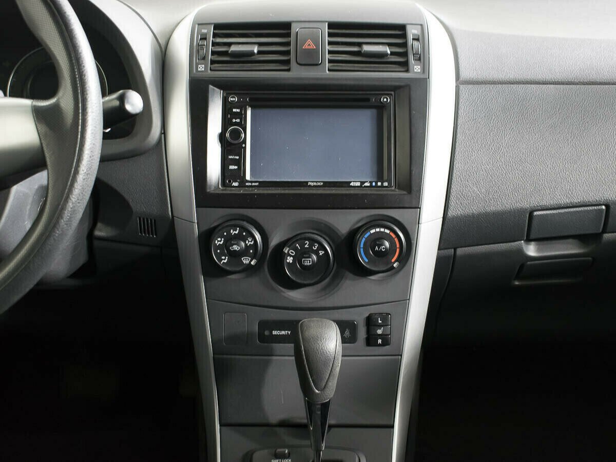 Toyota Corolla 1.4 МКПП, 2012, 133 000 км фото 6