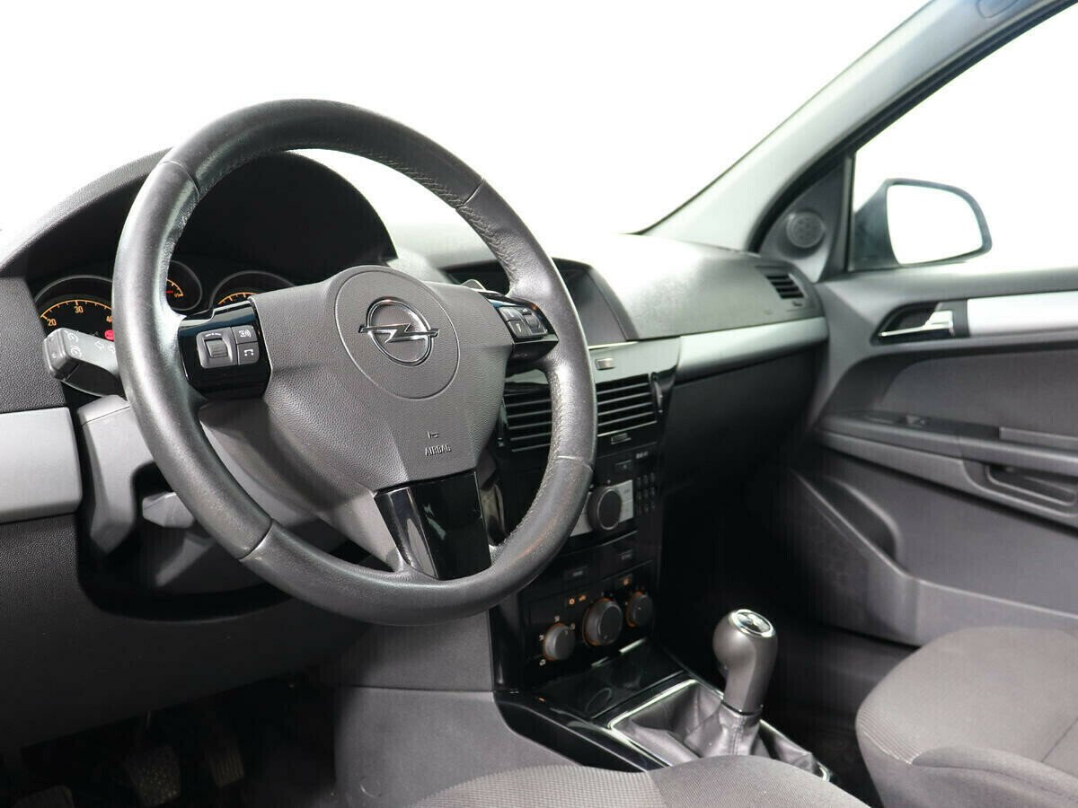 Opel Astra 1.3 МКПП, 2010, 156 000 км фото 8