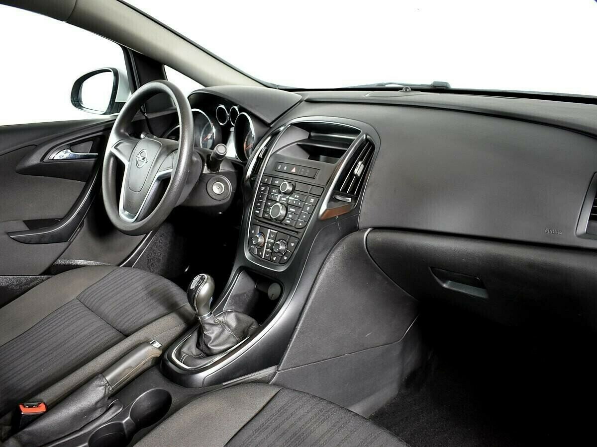 Opel Astra 1.6 МКПП, 2014, 108 000 км фото 5