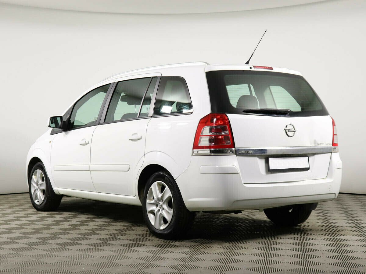 Opel Zafira 1.8 МКПП, 2013, 126 000 км фото 4
