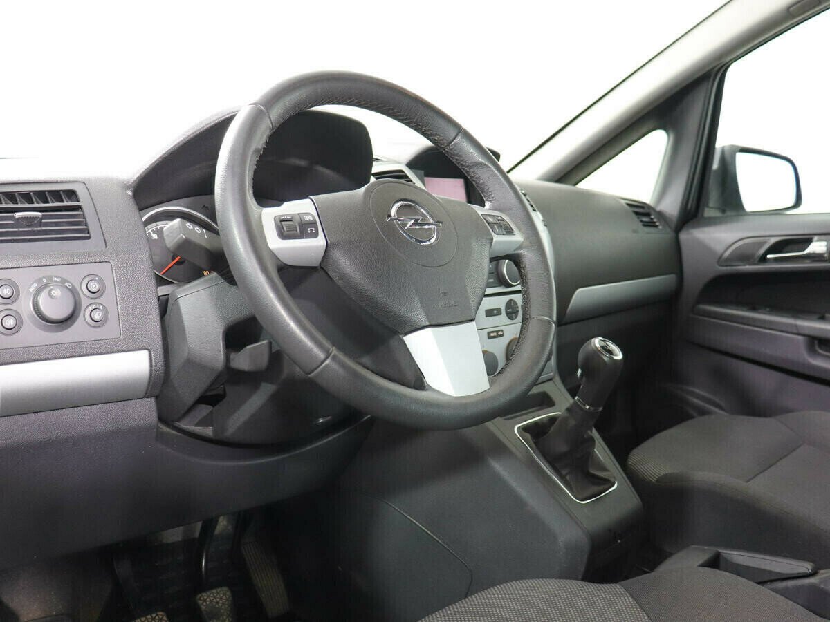 Opel Zafira 1.8 МКПП, 2013, 126 000 км фото 5