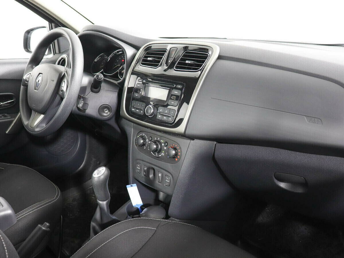 Renault Logan 1.6 МКПП, 2014, 111 000 км фото 7