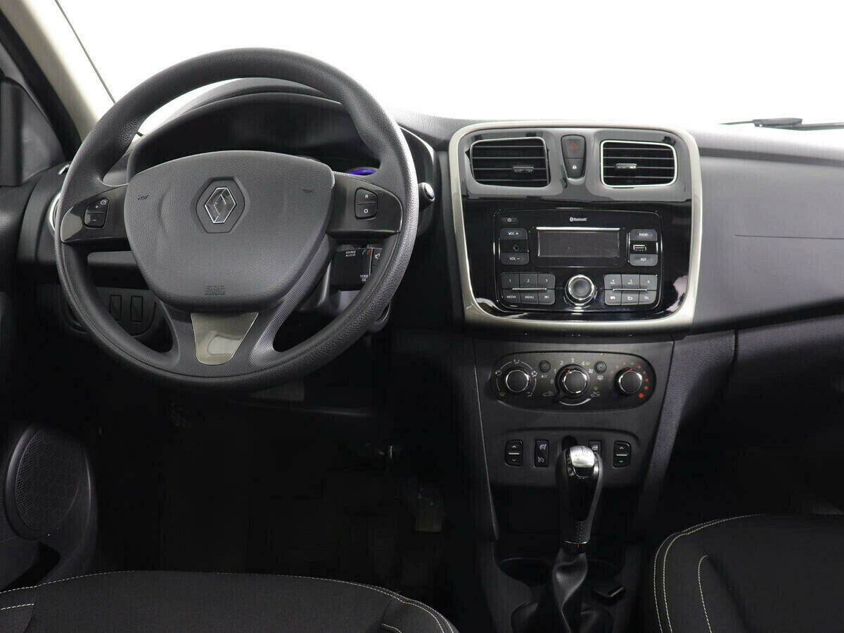 Renault Logan 1.6 АКПП, 2016, 87 000 км фото 6