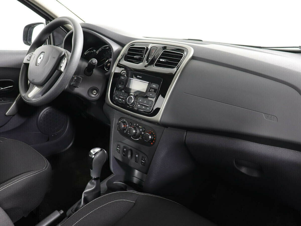 Renault Logan 1.6 АКПП, 2016, 87 000 км фото 7