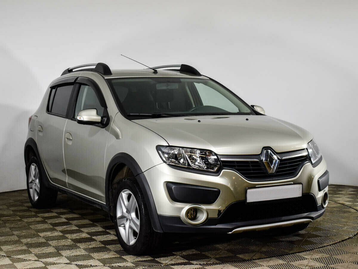 Renault Sandero 1.6 МКПП, 2016, 90 000 км фото 2