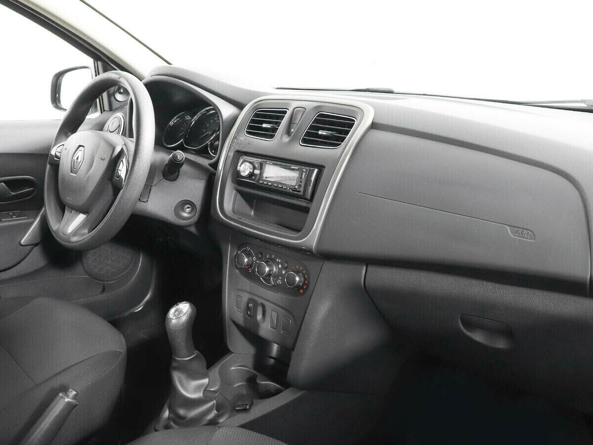 Renault Sandero 1.6 МКПП, 2016, 96 000 км фото 7