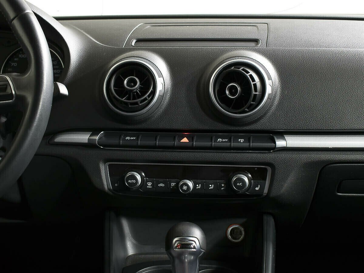 Audi A3 1.4 РКПП, 2015, 85 000 км фото 6