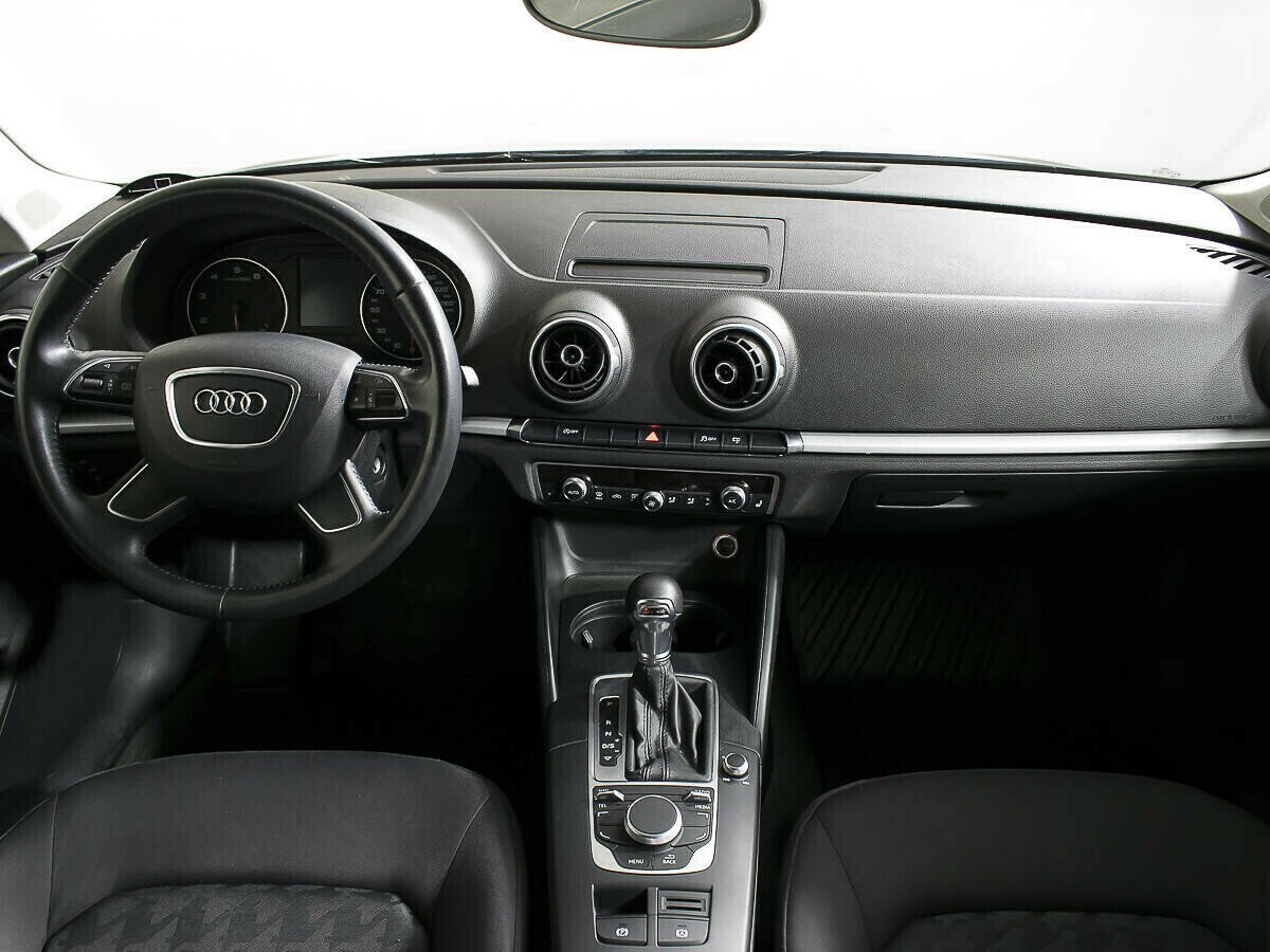 Audi A3 1.4 РКПП, 2015, 85 000 км фото 7