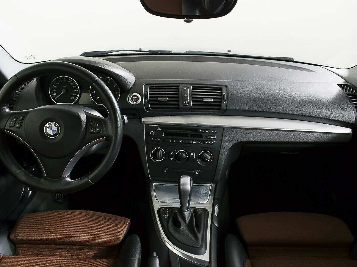 BMW 1 серии 2.0 АКПП, 2009, 179 000 км фото 8