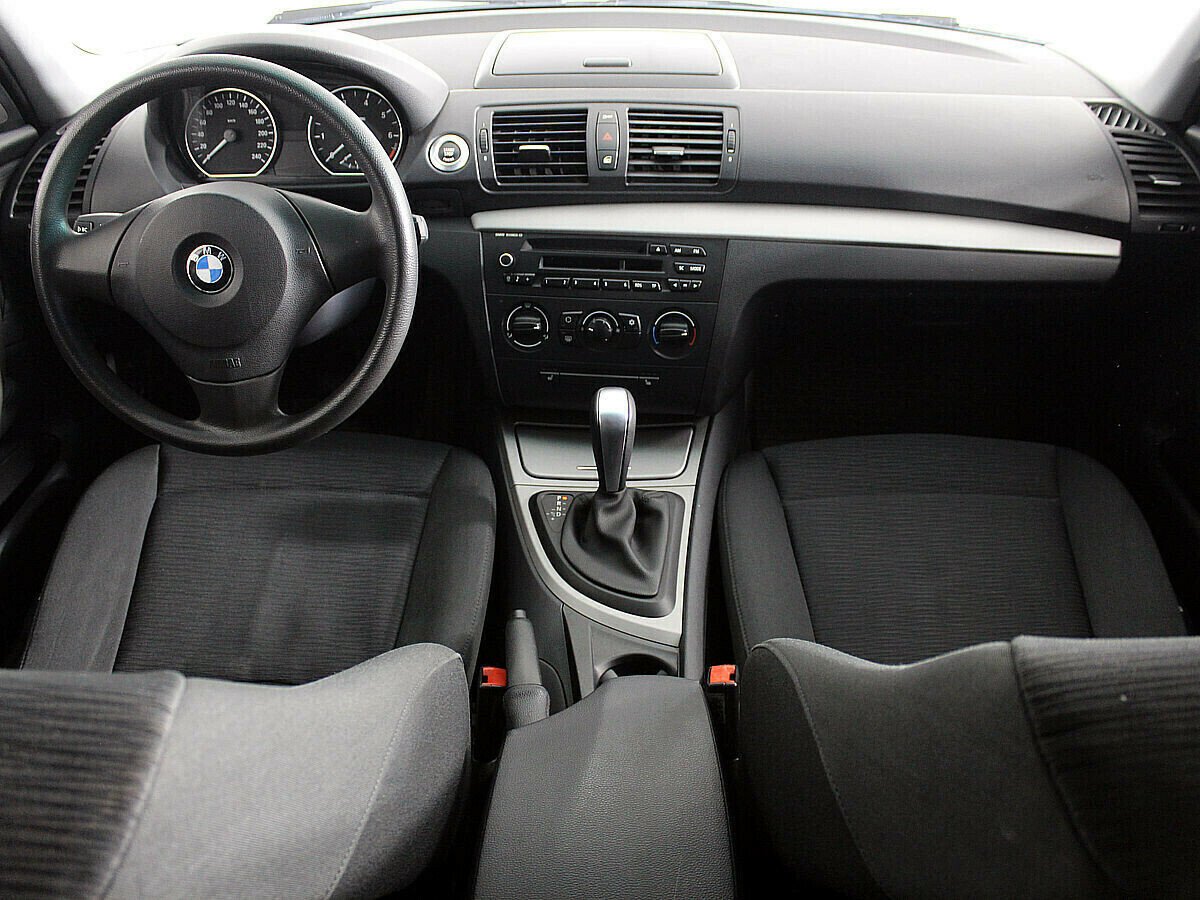 BMW 1 серии 2.0 АКПП, 2010, 160 000 км фото 3