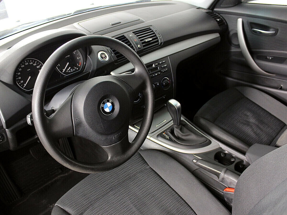 BMW 1 серии 2.0 АКПП, 2010, 160 000 км фото 7