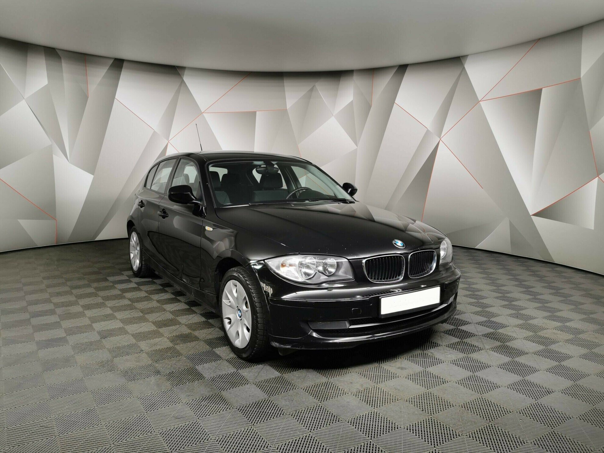 BMW 1 серии 2.0 АКПП, 2011, 150 000 км фото 2