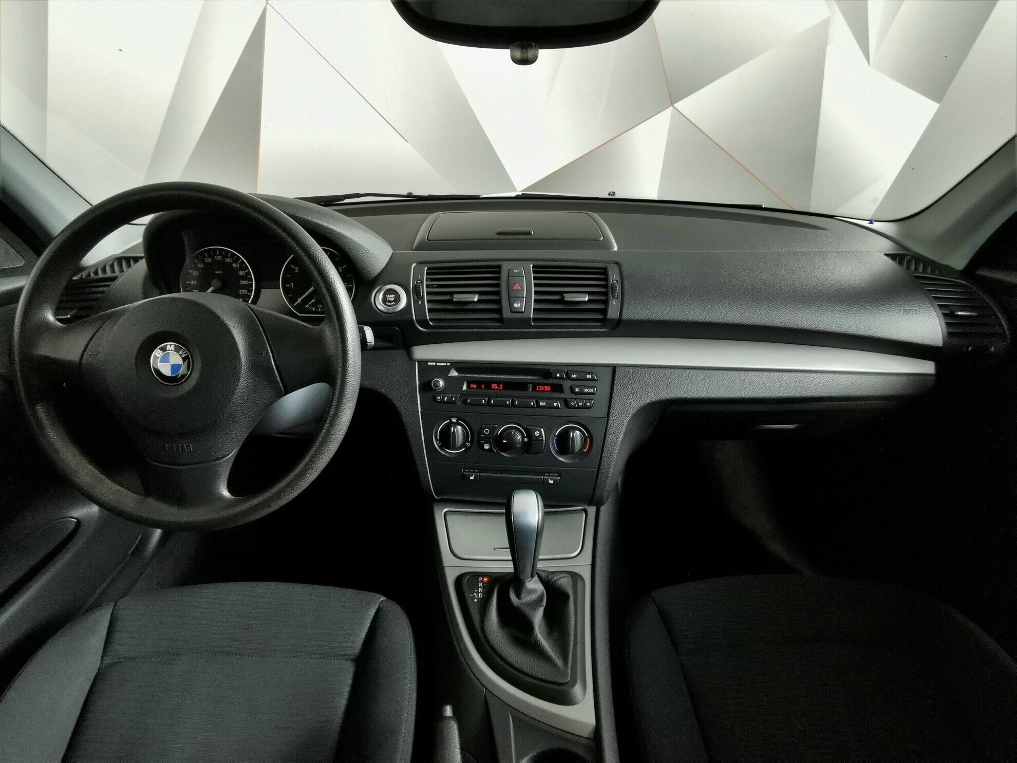 BMW 1 серии 2.0 АКПП, 2011, 150 000 км фото 6
