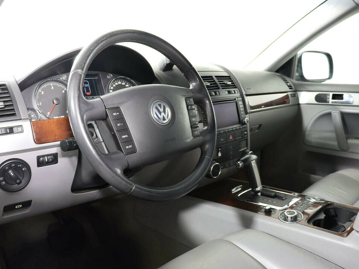 Volkswagen Touareg 3.0 АКПП, 2006, 207 000 км фото 6