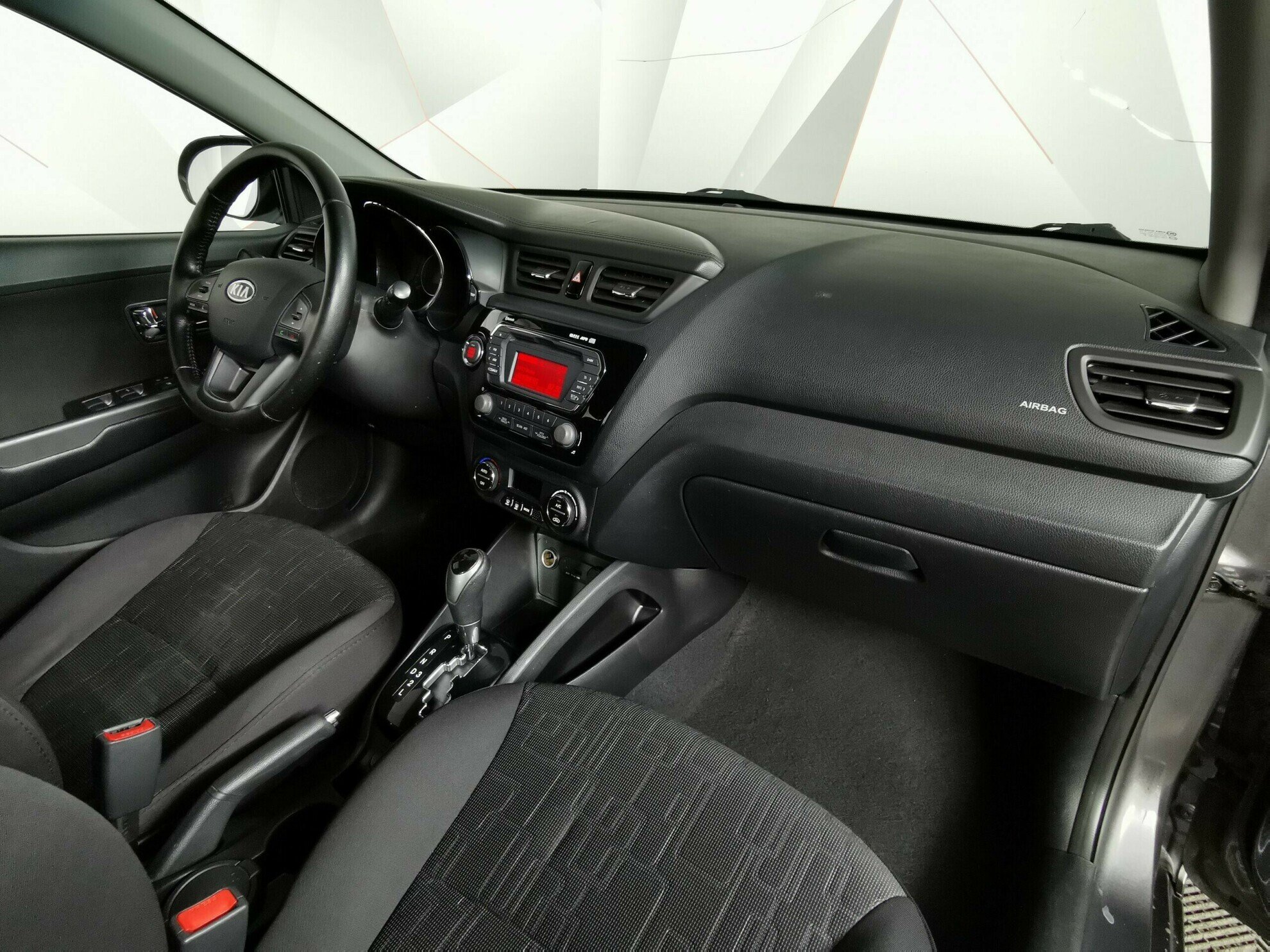 Kia Rio 1.6 АКПП, 2013, 121 000 км фото 6